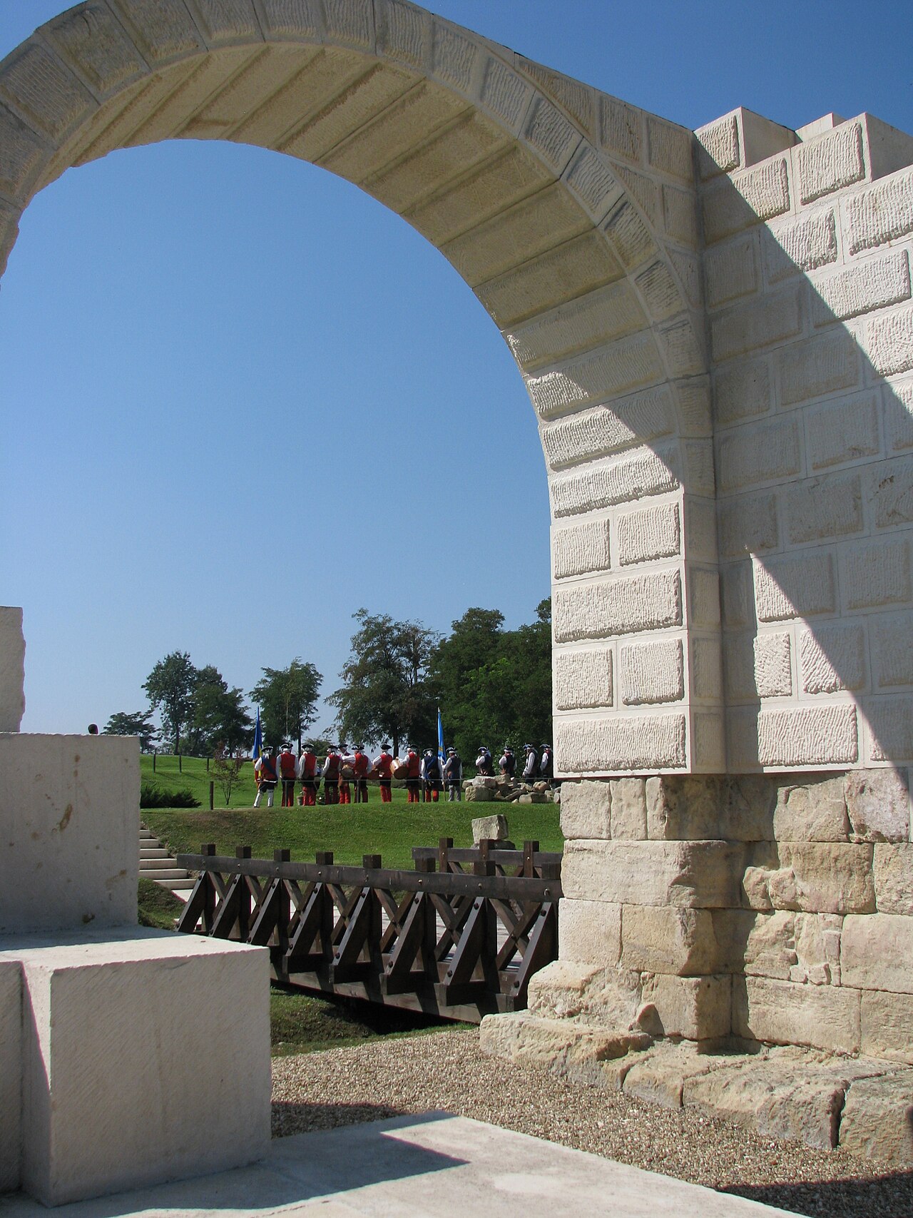 The gate of the Roman fort of Apulum in Alba Iulia — Bilo