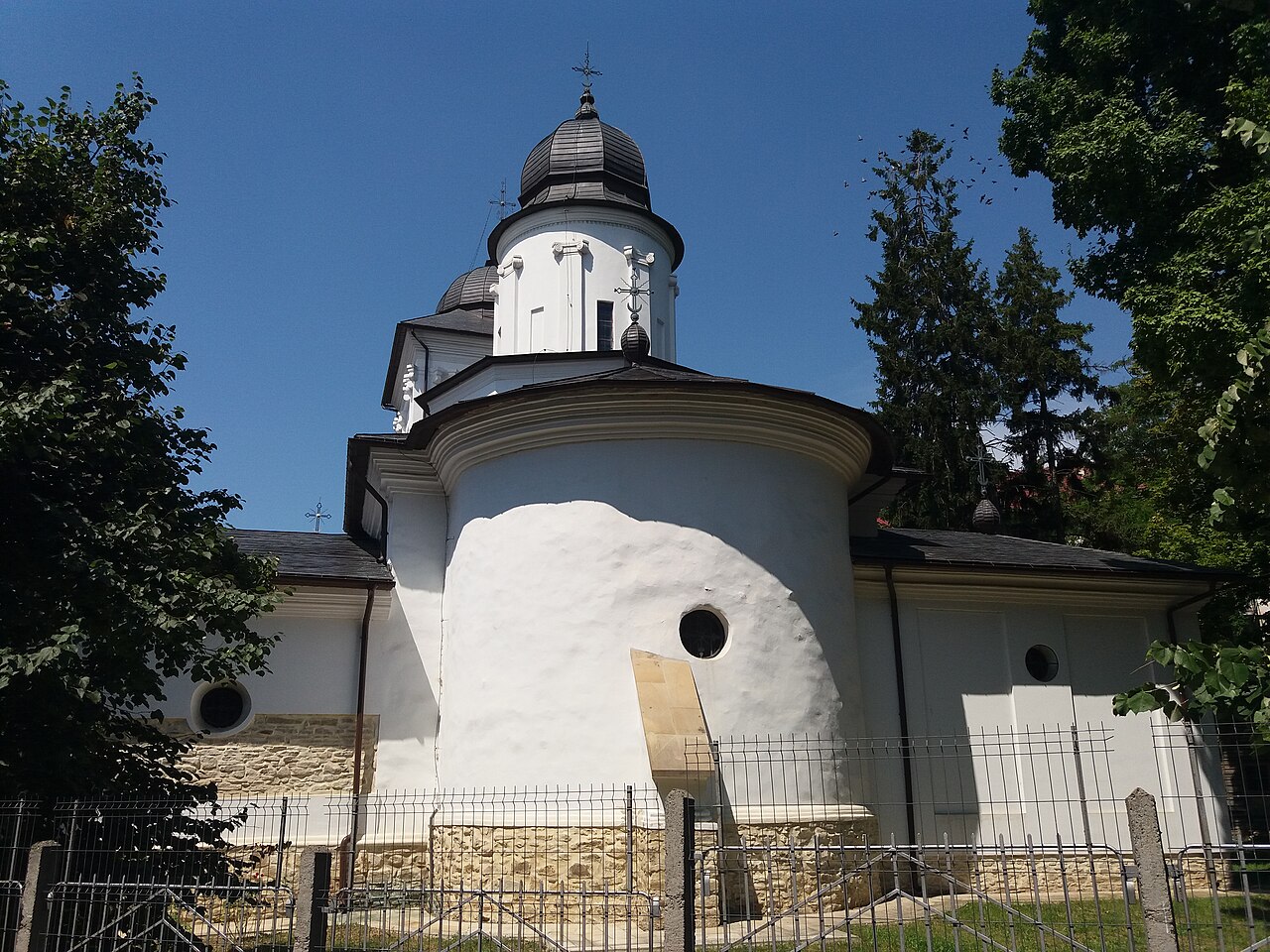 St Mary's Armenian Church in Botoșani — Bilo