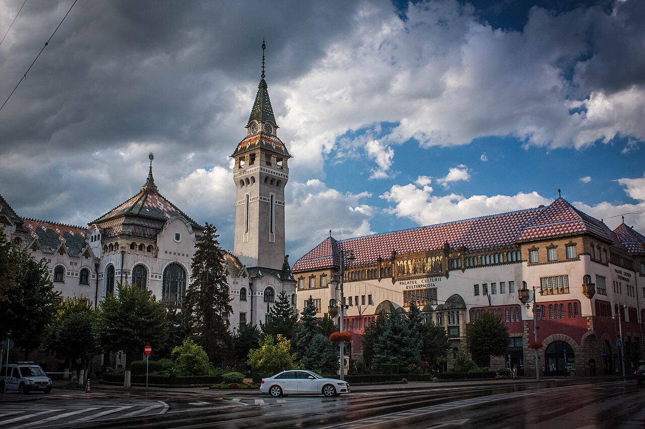 The Palace of Culture in Târgu Mureș — Bilo